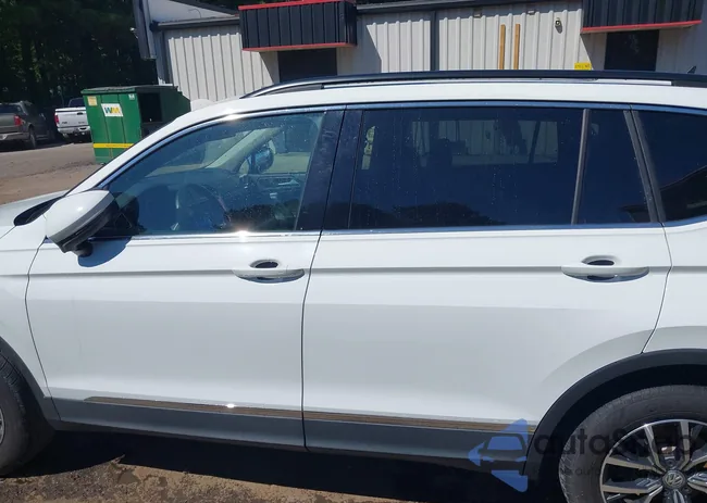 3VV2B7AX8LM104486: 43115230