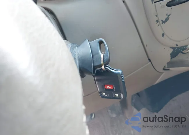 1FTRX17L61KC65536: 43114717