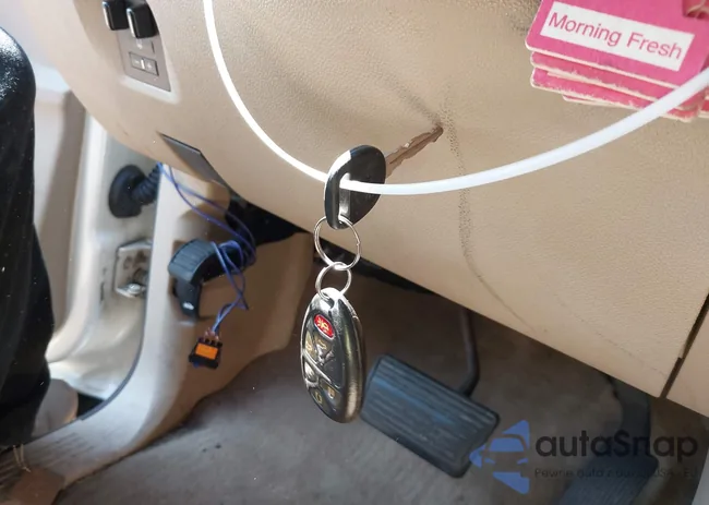 1GKFK36379R215427: 43114875