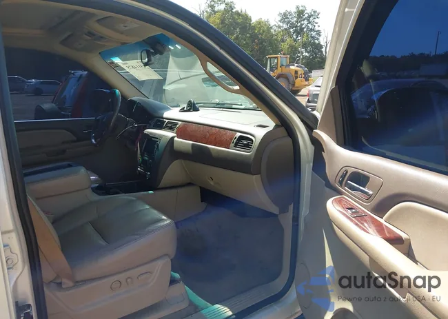 1GKFK36379R215427: 43114875