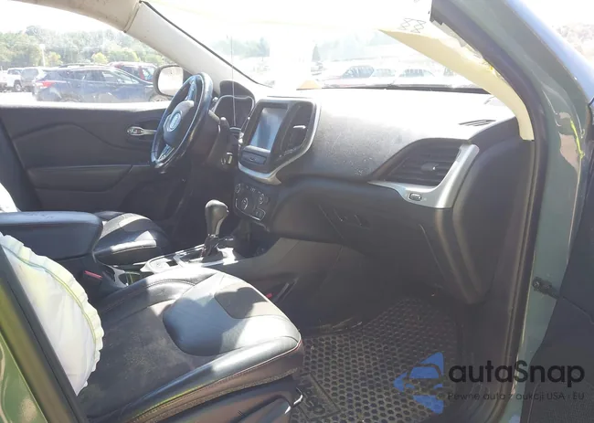 1C4PJMBS2FW717586: 43116227