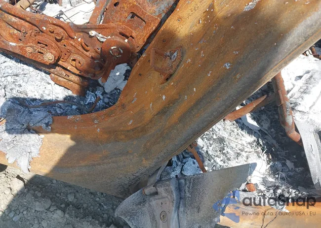 1C4HJXDN8LW220728: 43116349