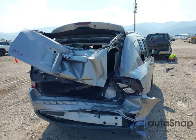 1C4NJCBA0GD705393: 43116416