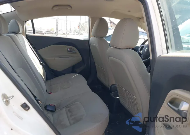 KNADM4A31G6574813: 43115773