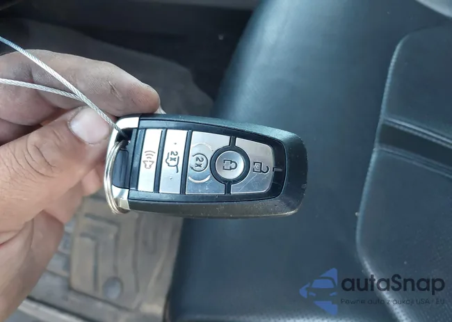 1FMJU1LT8LEA66318: 43115811