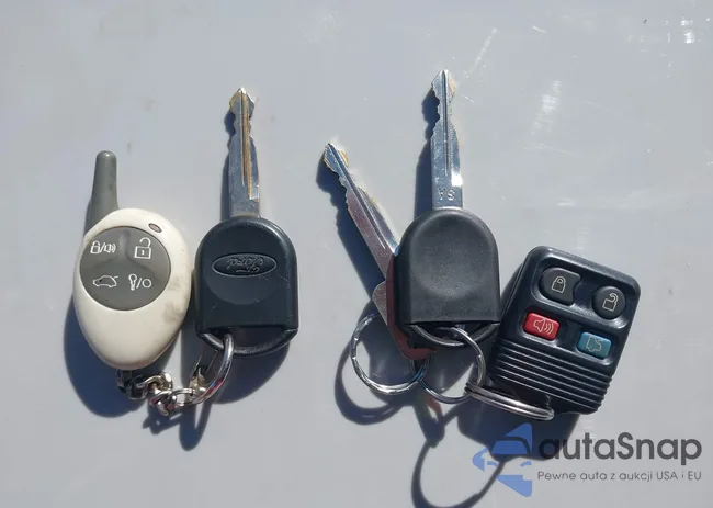 1FAFP34N77W315680: 43117209