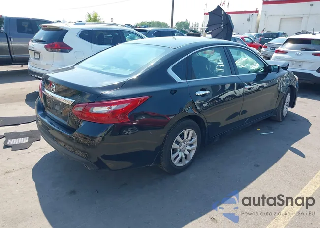 1N4AL3AP3JC283976: 43117285