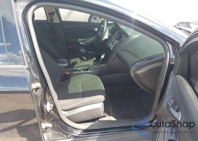 1FADP3H23HL243063: 43117532