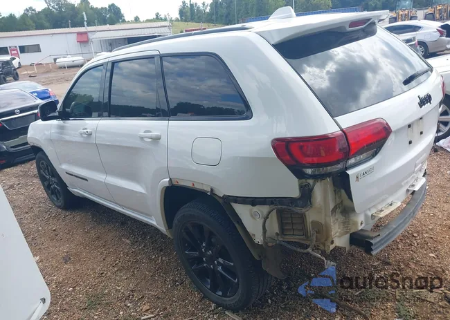 1C4RJEAG8KC752446: 43117558