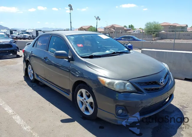 2T1BU4EE3BC575260: 43117645