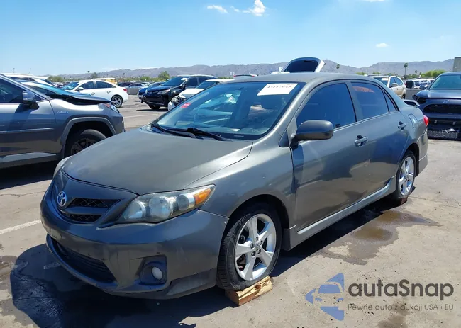 2T1BU4EE3BC575260: 43117645