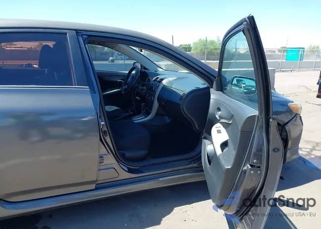 2T1BU4EE3BC575260: 43117645