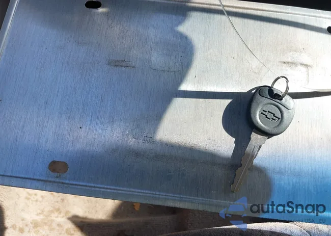 1G1ND52J8Y6190984: 43116693