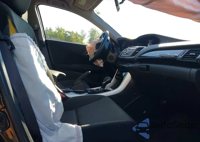 1HGCR2F38HA047557: 43116909