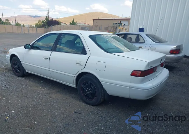 4T1BG22K3WU216162: 43118175