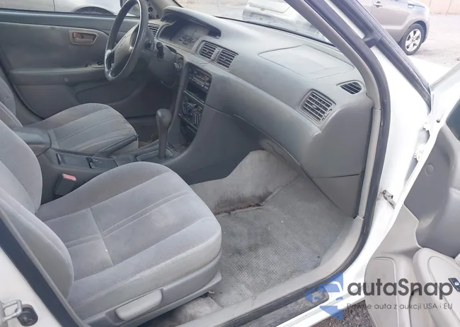 4T1BG22K3WU216162: 43118175