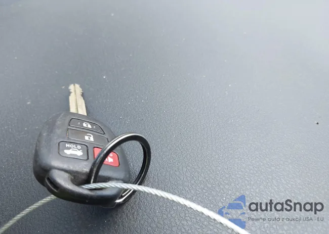 2T1BURHE4KC214905: 43118551