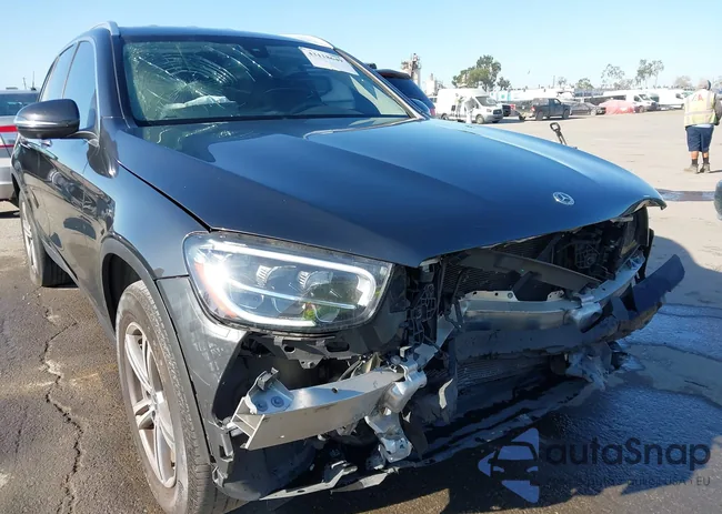 W1N0G8DB0MF941143: 43118649