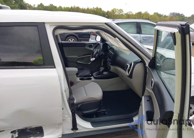 KNDJ23AUXR7231588: 43117755