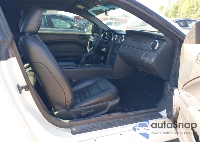 1ZVFT82H775266211: 43117806