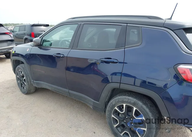 3C4NJDDB4MT598043: 43117843