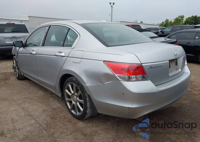 1HGCP3F83AA019291: 43117972