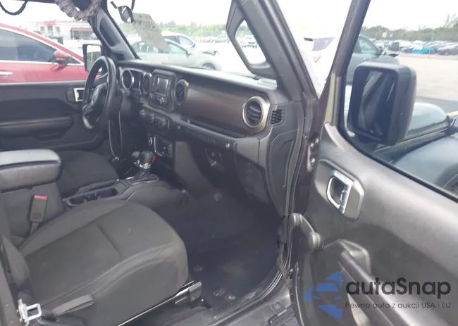 1C4GJXAG1JW165067: 43117979