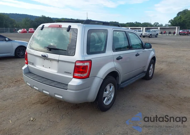 1FMCU92Z78KB15109: 43118027