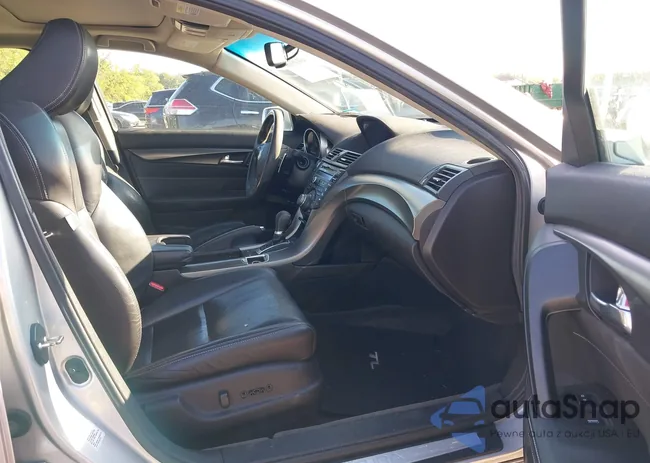 19UUA9F59EA000040: 43119318