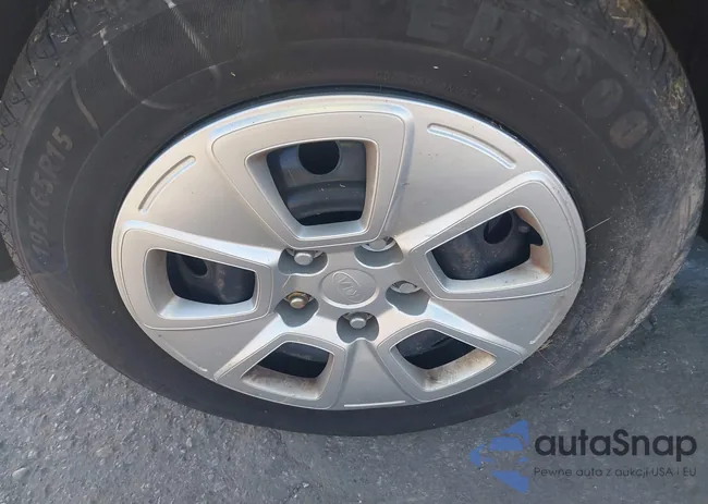 KNDJT2A58C7440478: 43119504