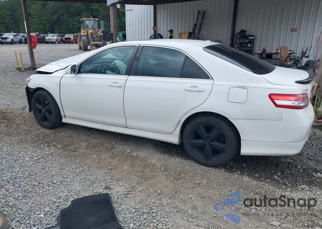 4T1BK3EK3AU606946: 43119632