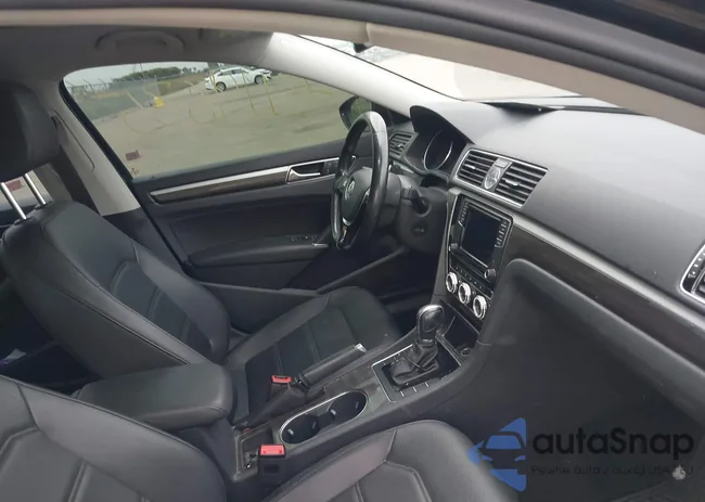 1VWGT7A37HC063658: 43119635