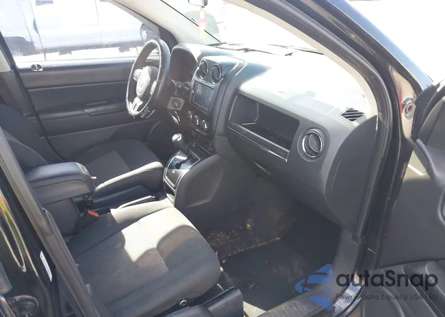 1C4NJCBB4CD623430: 43118835