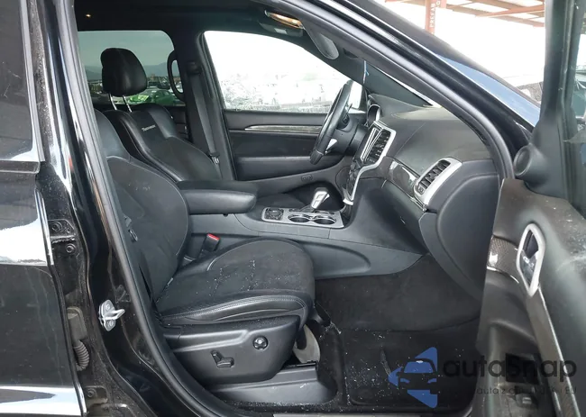 1C4RJFN91JC349974: 43118849