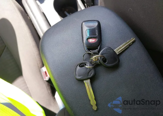 KNDJT2A21A7041883: 43119019