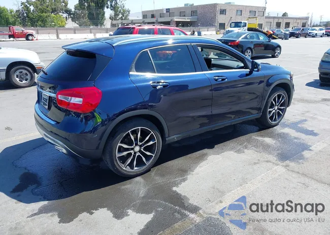 WDCTG4GB1HJ288795: 43119709