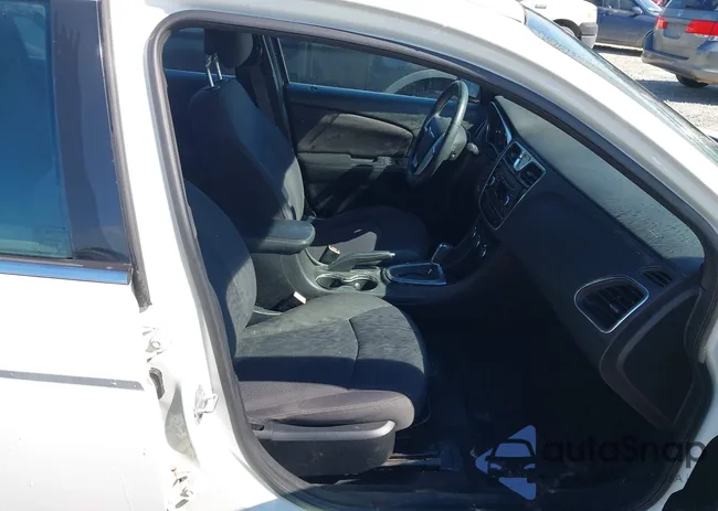 1C3CCBBB9EN137855: 43119752