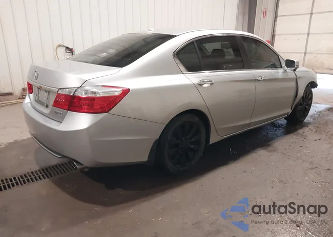 1HGCR2F87FA113086: 43119954