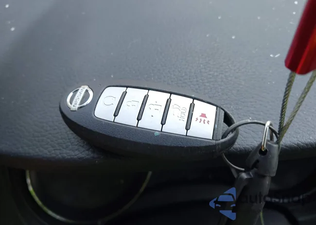 5N1AT2MT8LC800216: 43120020