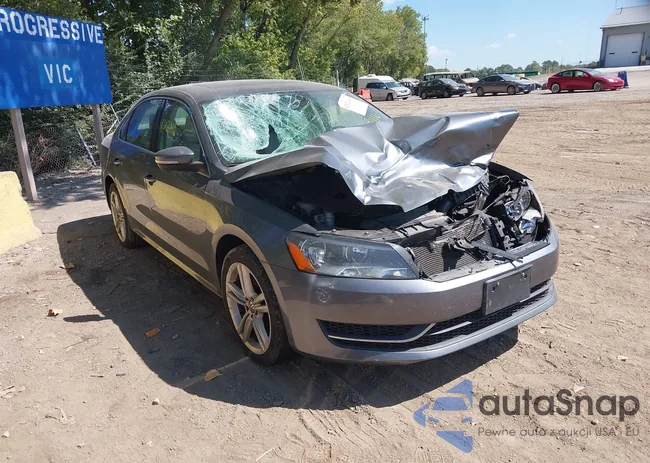 1VWBS7A38EC043587: 43121116