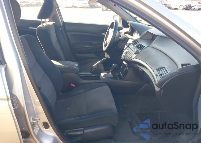 1HGCP26339A092770: 43121244