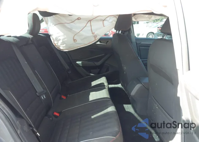 3VW6T7BU8KM180058: 43121355