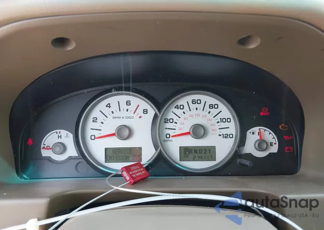 1FMCU04106KA86035: 43121389