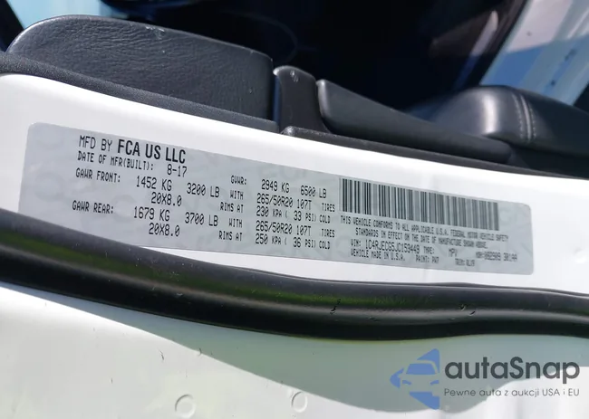 1C4RJECG5JC153449: 43121520