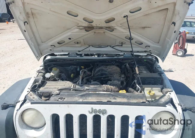 1C4BJWKG1DL668185: 43121646