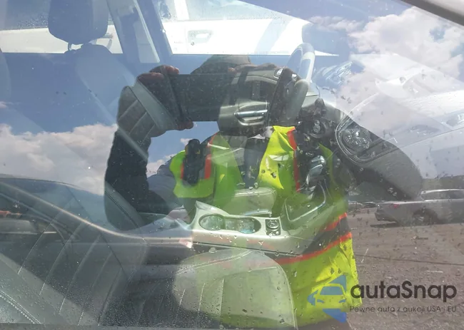 1FMCU0HX3DUC90098: 43121685