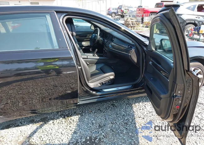 WBAYF8C57ED141832: 43120837