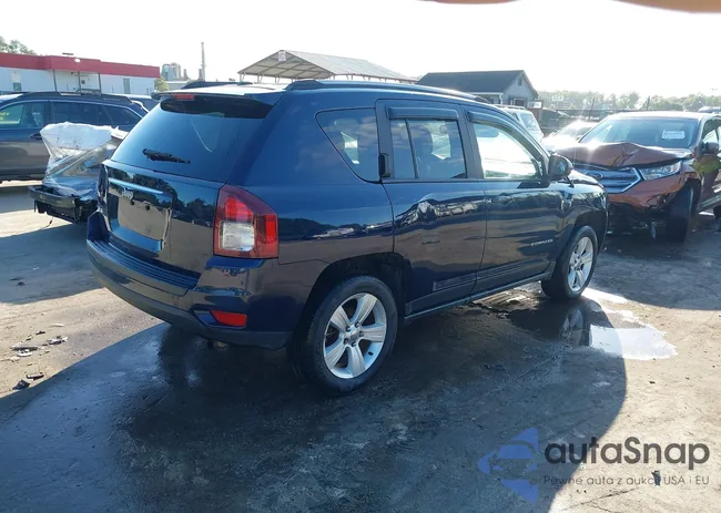 1C4NJDBB8HD138236: 43120856