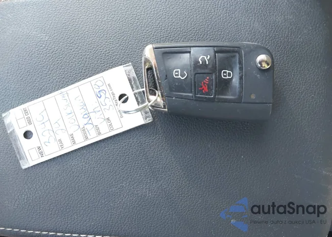 3VVRB7AX3RM033558: 43120927