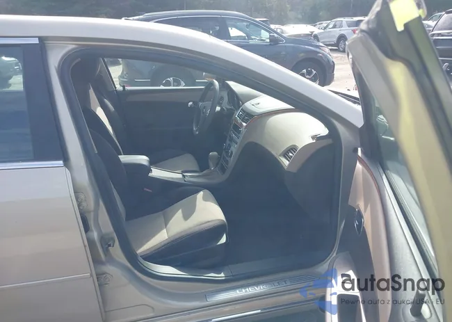 1G1ZC5E13BF218438: 43120948